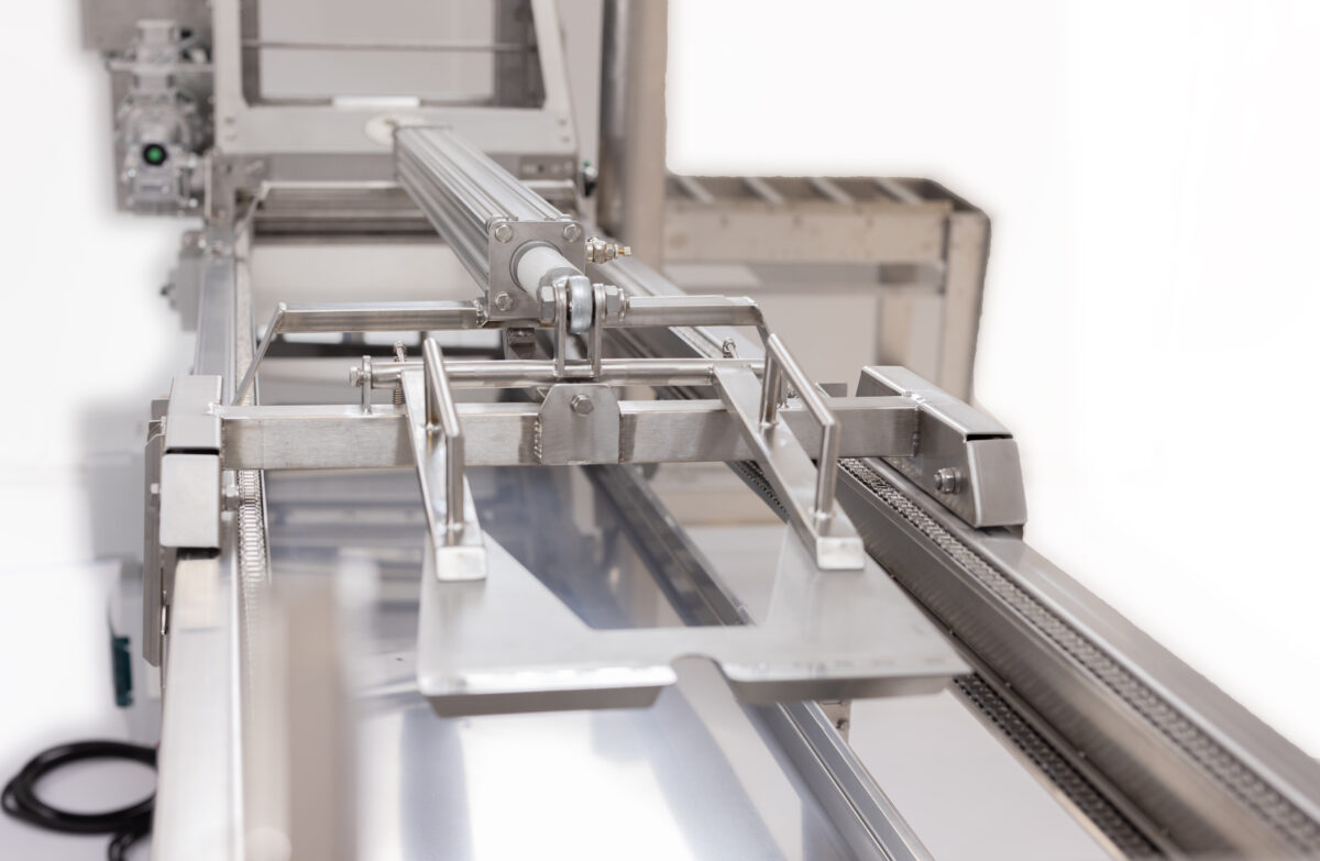 Automatic honeycomb uncapping and extracting line 80 - Image 7